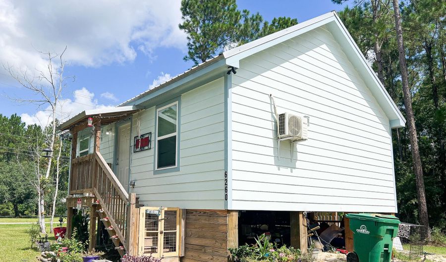 6260 E Oktibbeha St, Bay St. Louis, MS 39520 - 1 Beds, 1 Bath