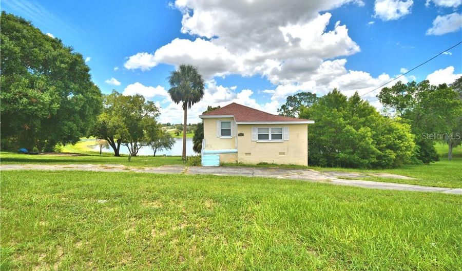 509 E MAIN St, Dundee, FL 33838 - 2 Beds, 1 Bath