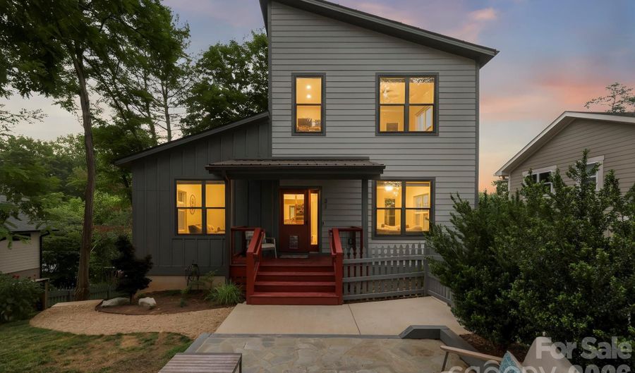 31 Lilac St, Asheville, NC 28806 - 4 Beds, 3 Bath