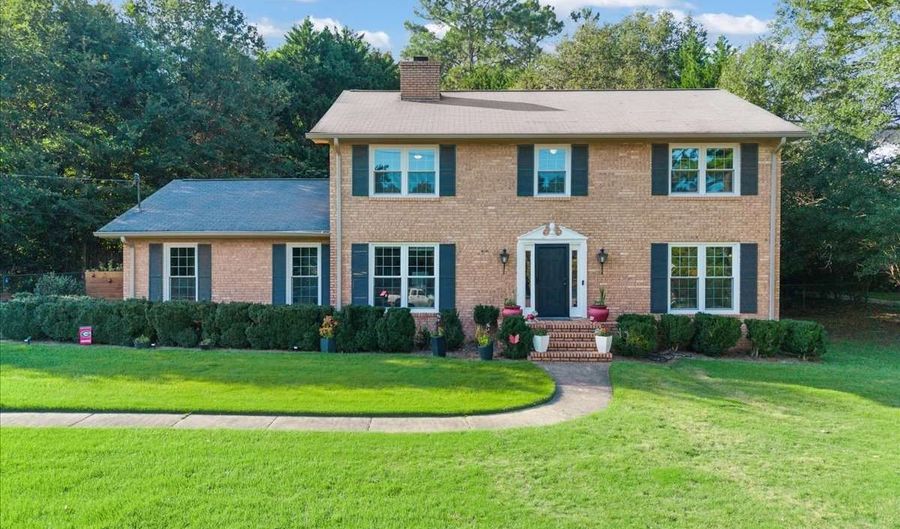 200 CLIFTON, Athens, GA 30606 - 4 Beds, 3 Bath