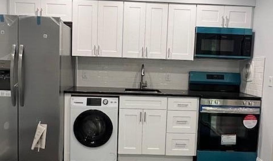 96 East Ave 77, Atlantic Highlands, NJ 07716 - 1 Beds, 1 Bath