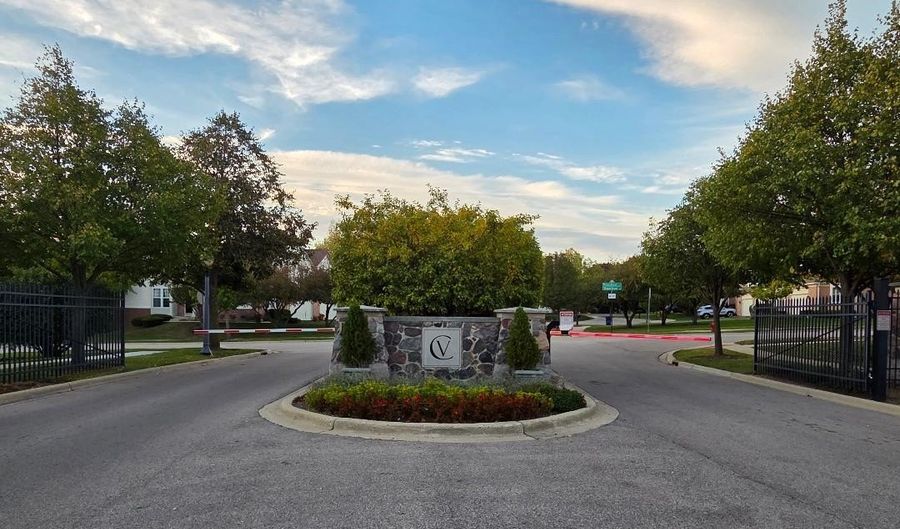 2801 Waterfront Ave, Algonquin, IL 60102 - 3 Beds, 3 Bath