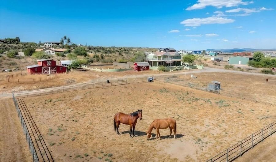 1733 N ARENA DEL LOMA Rd, Camp Verde, AZ 86322 - 4 Beds, 3 Bath