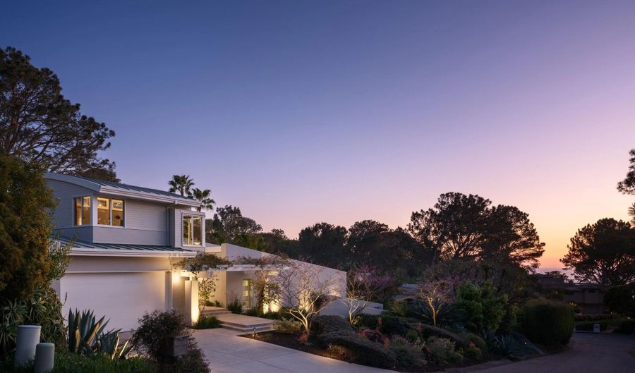 327 Pine Needles Dr, Del Mar, CA 92014 - 3 Beds, 4 Bath