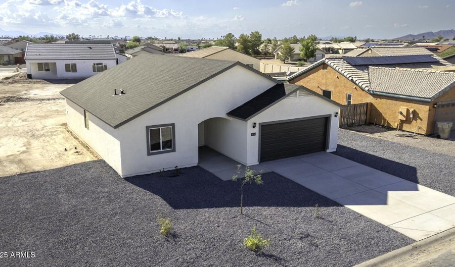 16000 S FISCHER Pl, Arizona City, AZ 85123 - 3 Beds, 2 Bath
