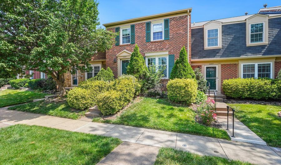 4453 EDAN MAE Ct, Annandale, VA 22003 - 3 Beds, 4 Bath