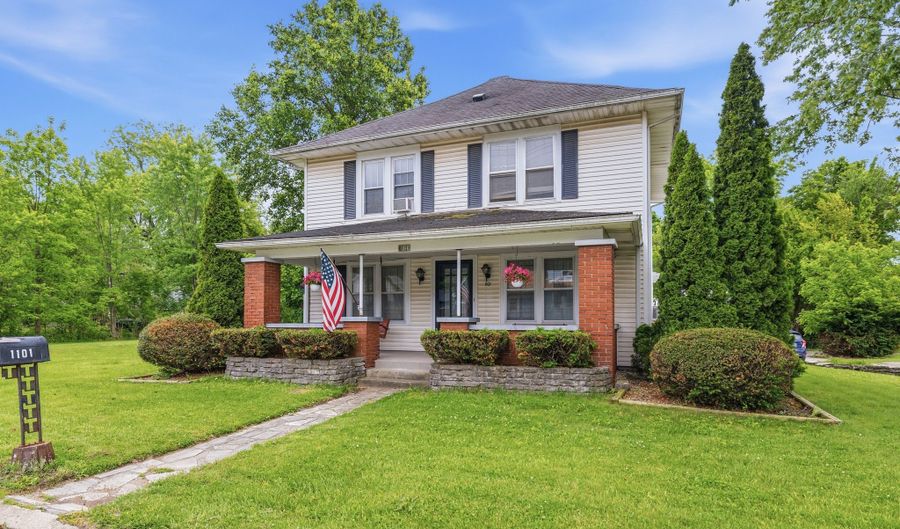 1101 E 10th St, Anderson, IN 46012 - 4 Beds, 2 Bath