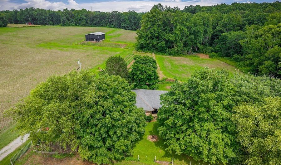 1790 Coon Hunt Rd, Baxter, TN 38544 - 3 Beds, 3 Bath