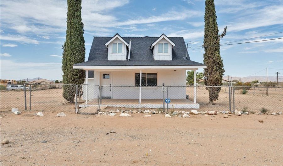 21588 Viento Rd, Apple Valley, CA 92308 - 2 Beds, 1 Bath