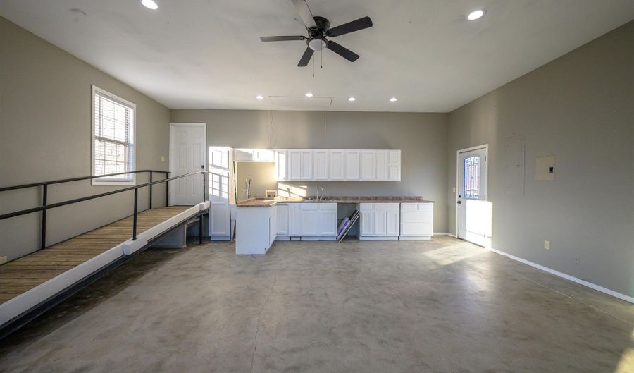 3 Doss Ln, Batesville, AR 72501 - 3 Beds, 3 Bath