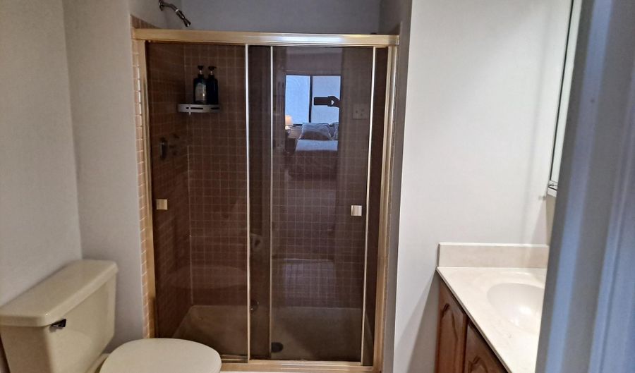 1301 N COURTHOUSE Rd 712, Arlington, VA 22201 - 2 Beds, 2 Bath