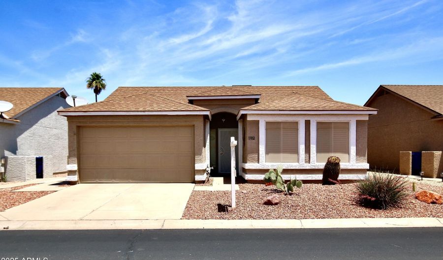 1702 E PALM BEACH Dr, Chandler, AZ 85249 - 2 Beds, 2 Bath