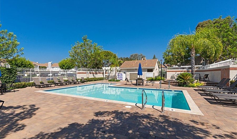 40 Hollyhock, Aliso Viejo, CA 92656 - 1 Beds, 1 Bath