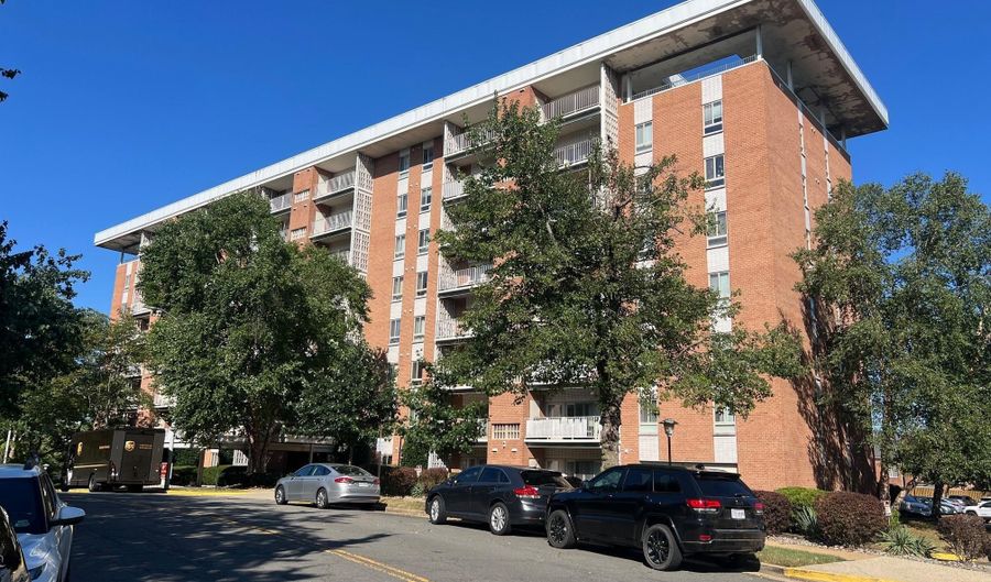 5250 VALLEY FORGE Dr 201, Alexandria, VA 22304 - 1 Beds, 1 Bath