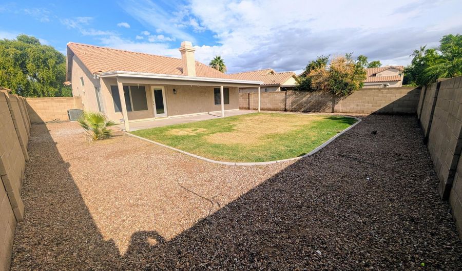 1203 W FLAMINGO Ct, Chandler, AZ 85286 - 3 Beds, 2 Bath