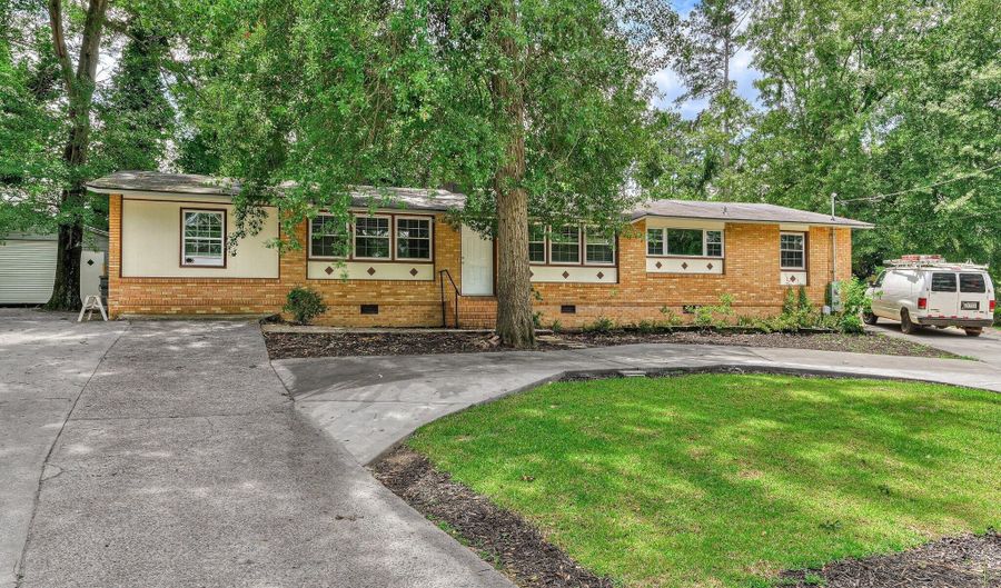 2373 Courtney Cir, Augusta, GA 30906 - 4 Beds, 3 Bath