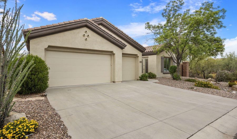 40818 N CONGRESSIONAL Dr, Anthem, AZ 85086 - 3 Beds, 3 Bath
