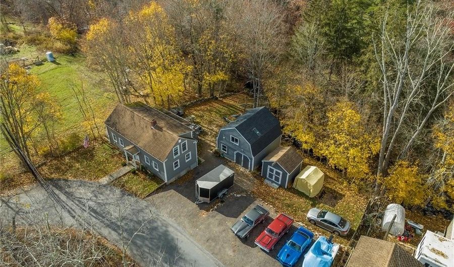 409 Summit Rd, Exeter, RI 02822 - 2 Beds, 2 Bath