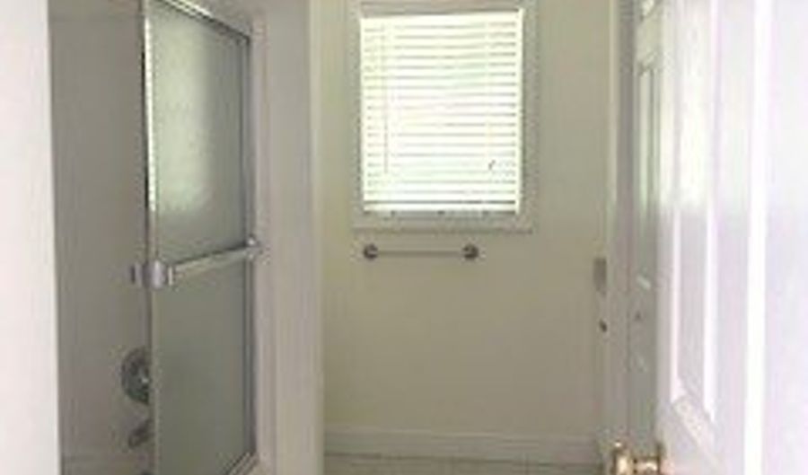 6 Aspen Way, Bristol, CT 06010 - 2 Beds, 3 Bath