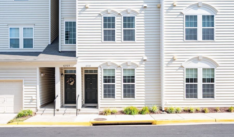 42321 SAN JUAN Ter, Aldie, VA 20105 - 1 Beds, 1 Bath