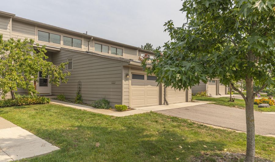 765 Peninsula Ct, Ann Arbor, MI 48105 - 3 Beds, 3 Bath