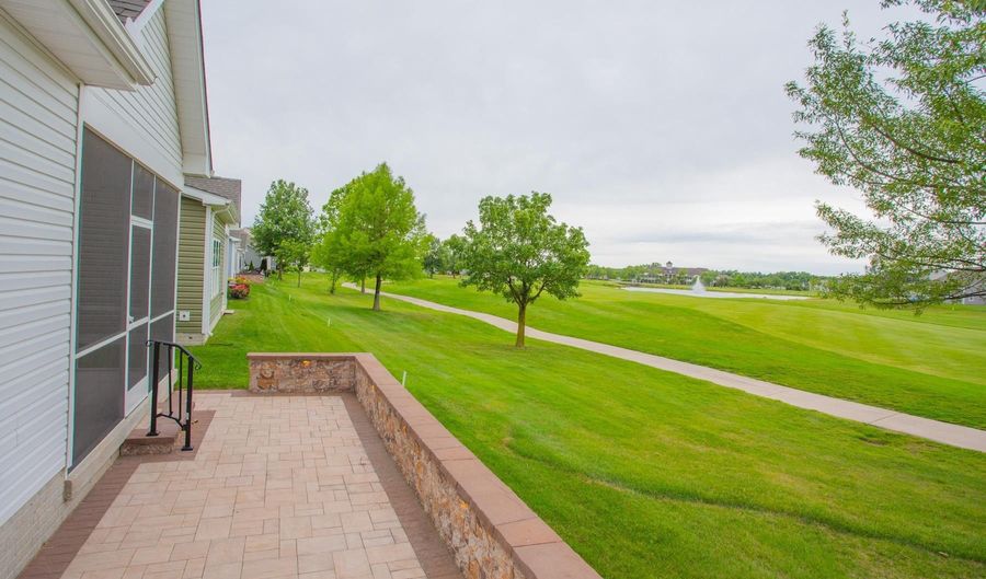 111 WATERSIDE Dr, Bridgeville, DE 19933 - 4 Beds, 3 Bath