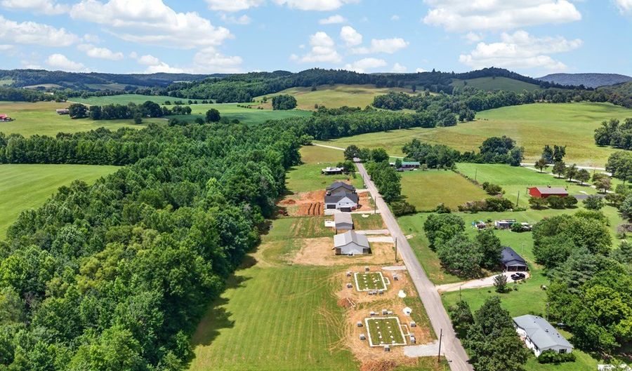 121 Oakley Estates Rd, Allons, TN 38541 - 3 Beds, 2 Bath