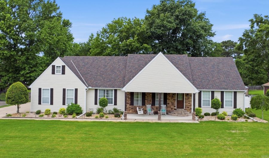 305 Brandon Dr, Beebe, AR 72012 - 3 Beds, 3 Bath