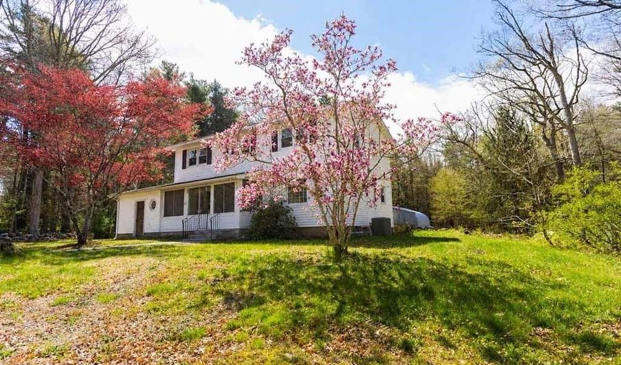 213 Hartford Pike, Foster, RI 02825 - 4 Beds, 4 Bath