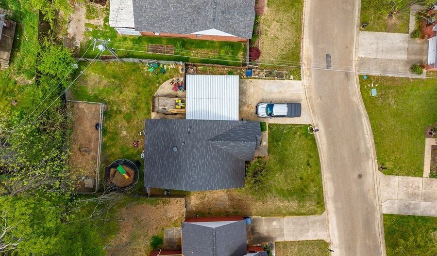 108 Dabney St, Batesville, MS 38606 - 3 Beds, 2 Bath