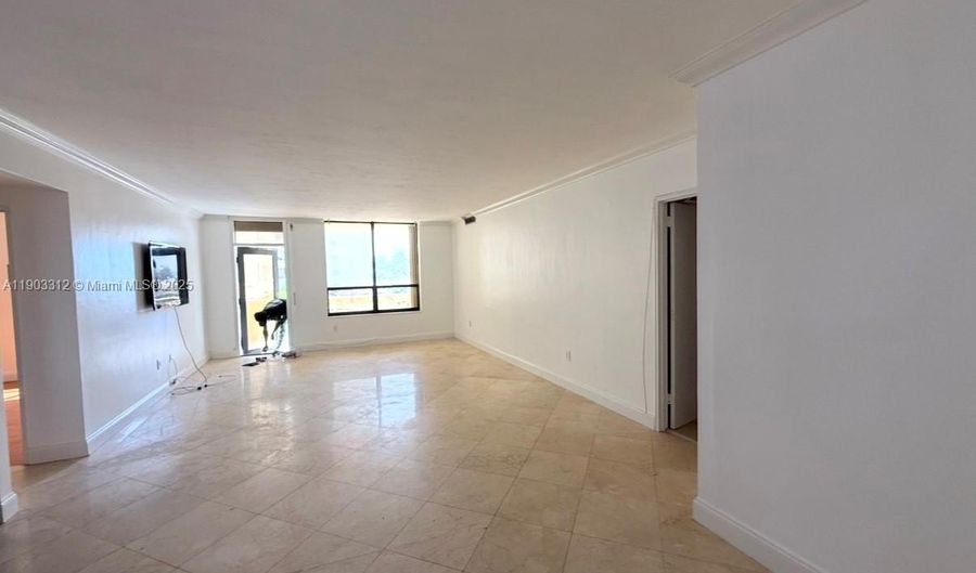 10185 Collins 308, Bal Harbour, FL 33154 - 2 Beds, 2 Bath