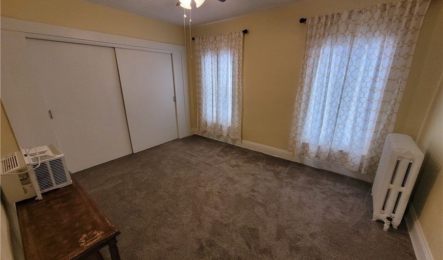 30 Youtz Ave, Akron, OH 44301 - 2 Beds, 1 Bath