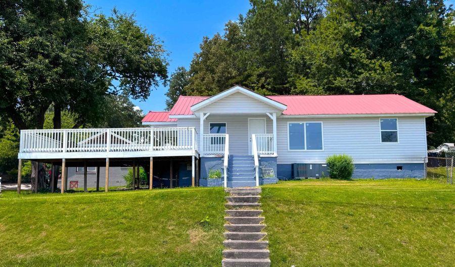 505 E 19TH St, Anniston, AL 36207 - 3 Beds, 2 Bath
