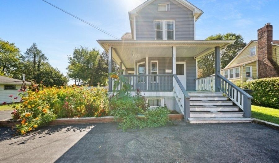 760 High St, Alpha, NJ 08865 - 4 Beds, 2 Bath