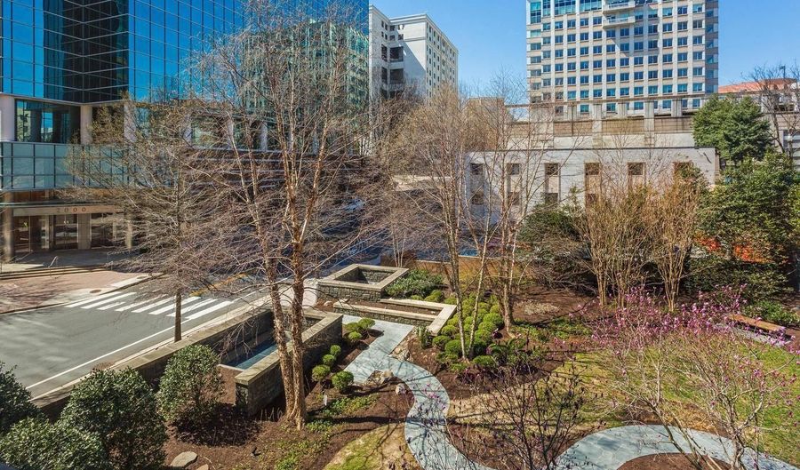 2001 15TH St N 319, Arlington, VA 22201 - 1 Beds, 1 Bath