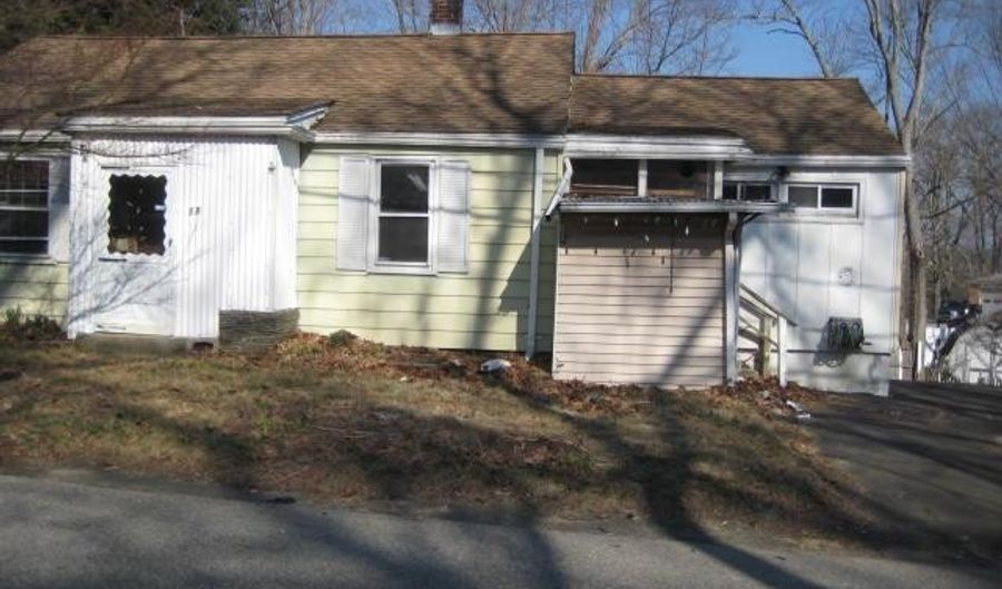 63 Tolland Ave, Stafford, CT 06076 - 3 Beds, 1 Bath