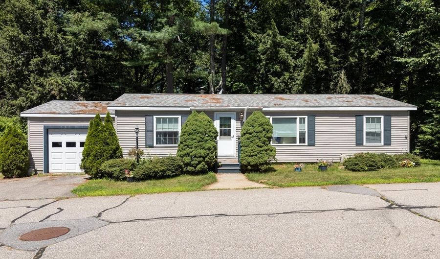 8 Lilac Ln, Belmont, NH 03220 - 3 Beds, 2 Bath