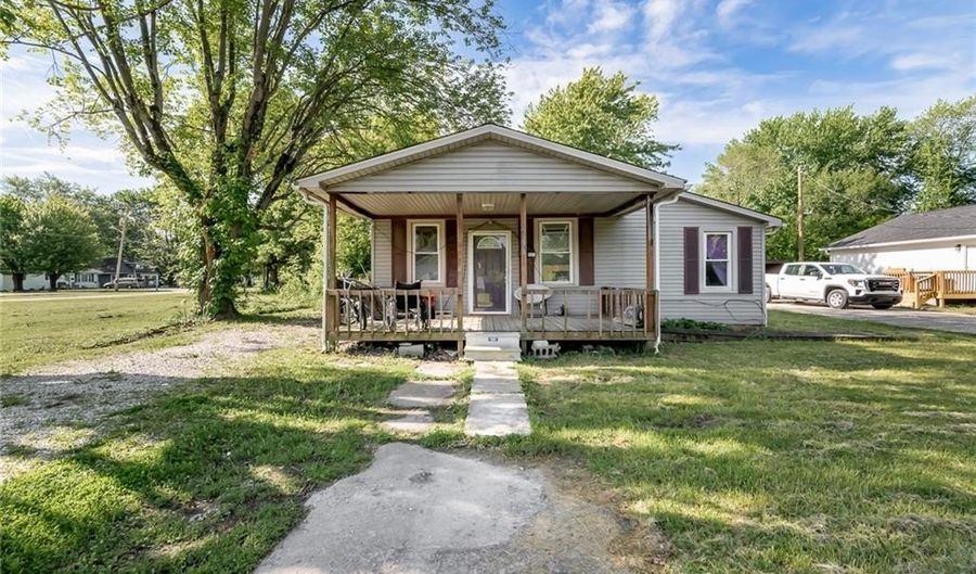 171 Blunt Ave, Austin, IN 47102 - 4 Beds, 1 Bath