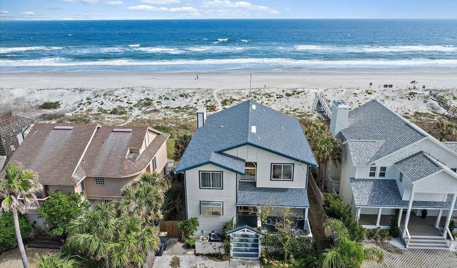 1879 BEACH Ave, Atlantic Beach, FL 32233 - 5 Beds, 5 Bath