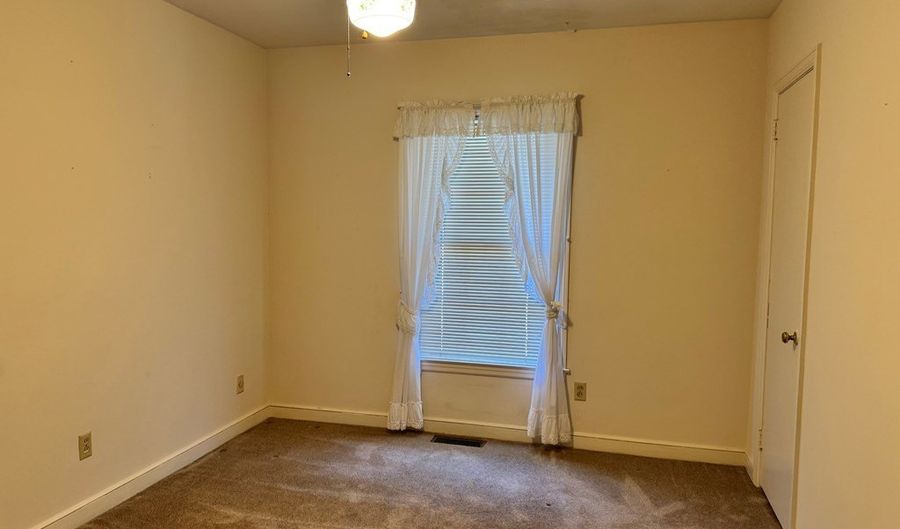 1410 Pearl Ave, Albany, GA 31707 - 4 Beds, 3 Bath