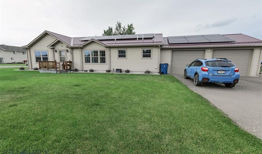 205 Bridge St, Big Timber, MT 59011 - 3 Beds, 2 Bath