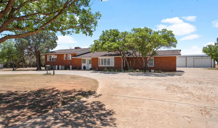 1605 FM 597, Abernathy, TX 79311 - 4 Beds, 3 Bath