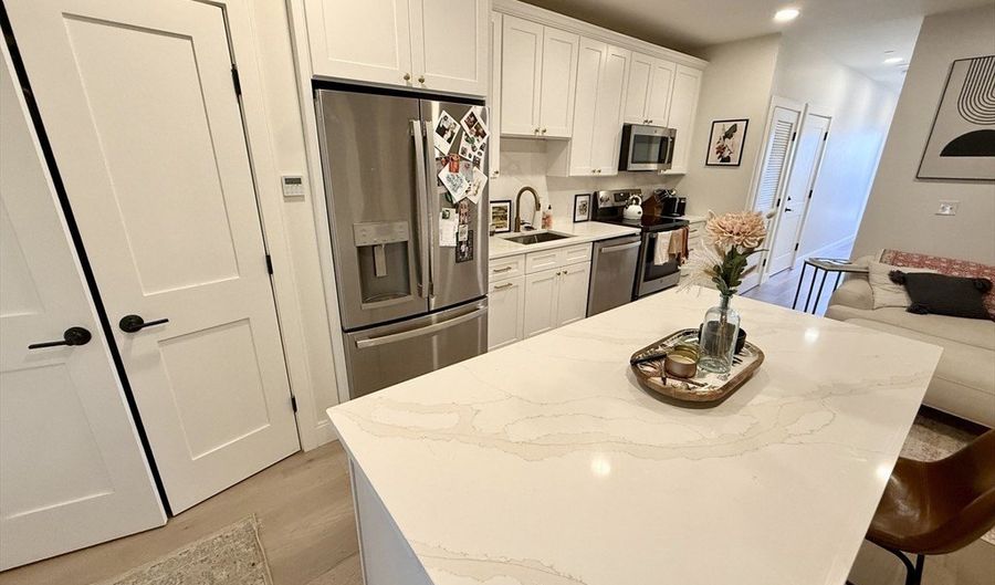 120 Emerson St 3, Boston, MA 02127 - 2 Beds, 2 Bath