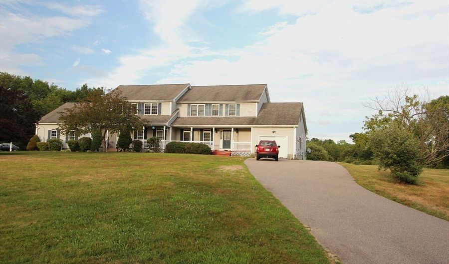 322 Blackstone St 2, Blackstone, MA 01504 - 4 Beds, 3 Bath