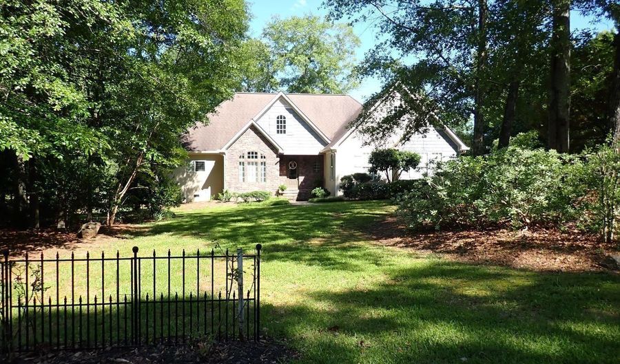 117 Big Oak, Barnesville, GA 30204 - 2 Beds, 3 Bath