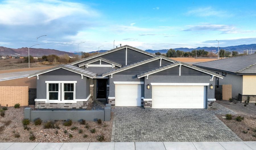 1028 SAKER FALCON Dr, Henderson, NV 89011 - 4 Beds, 3 Bath