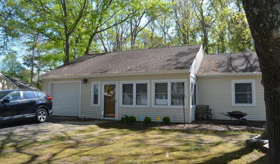 31 Chestnut Way Cir, Barnegat, NJ 08005 - 2 Beds, 1 Bath
