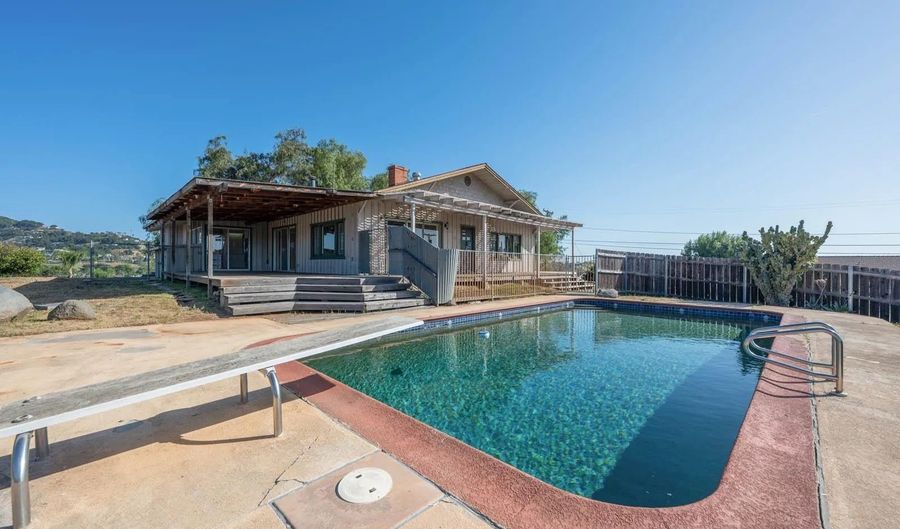 2231 Oak Hill Dr, Escondido, CA 92027 - 4 Beds, 3 Bath