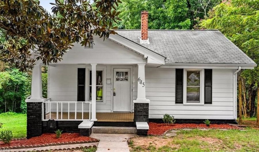 645 W Wainman Ave, Asheboro, NC 27203 - 3 Beds, 1 Bath