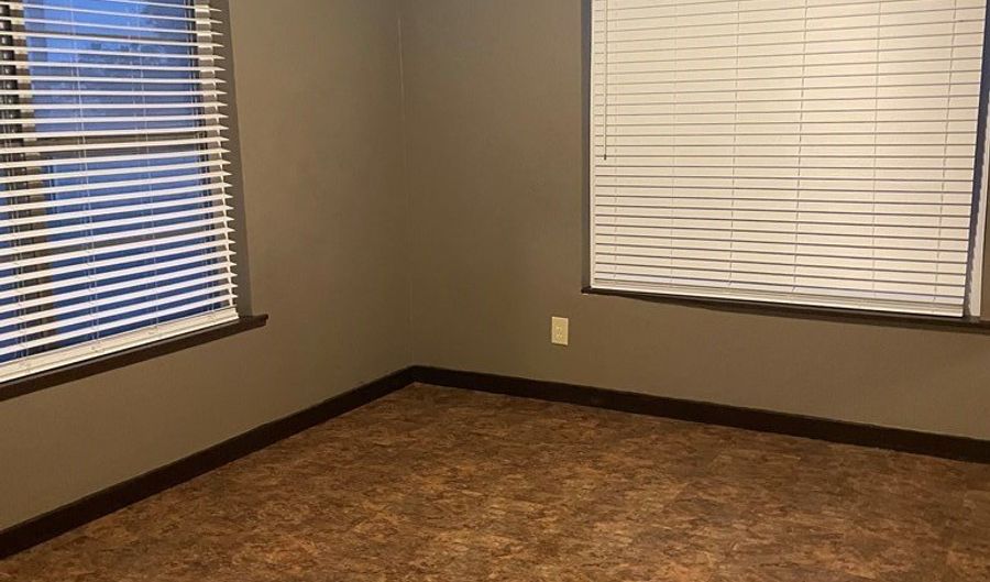 120 NE Ave G, Andrews, TX 79714 - 2 Beds, 1 Bath